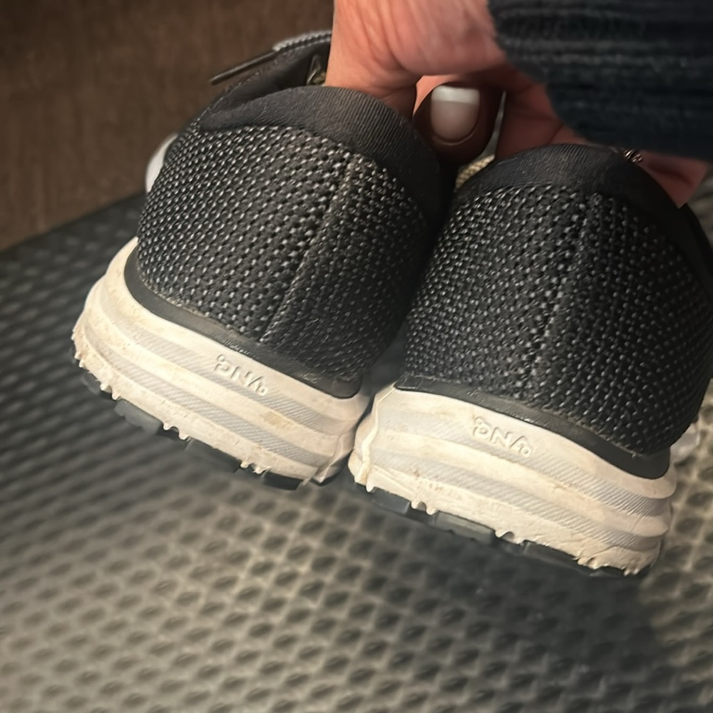 7.5 Brooks - Picture 3 of 6